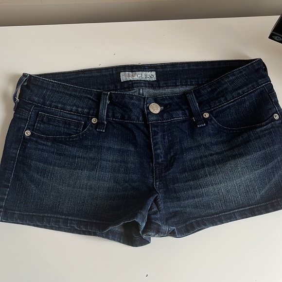 Guess shorts - Picture 3 of 4
